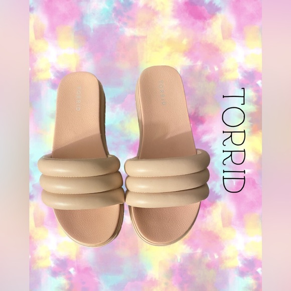 torrid Shoes - Torrid size 9WW Pink Slip On Sandals